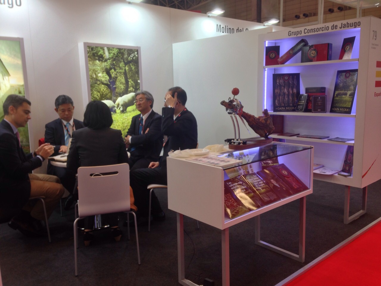 Febrero 2015. Tokyo, Capa Negra en Foodex 2015 1 noticia6 1
